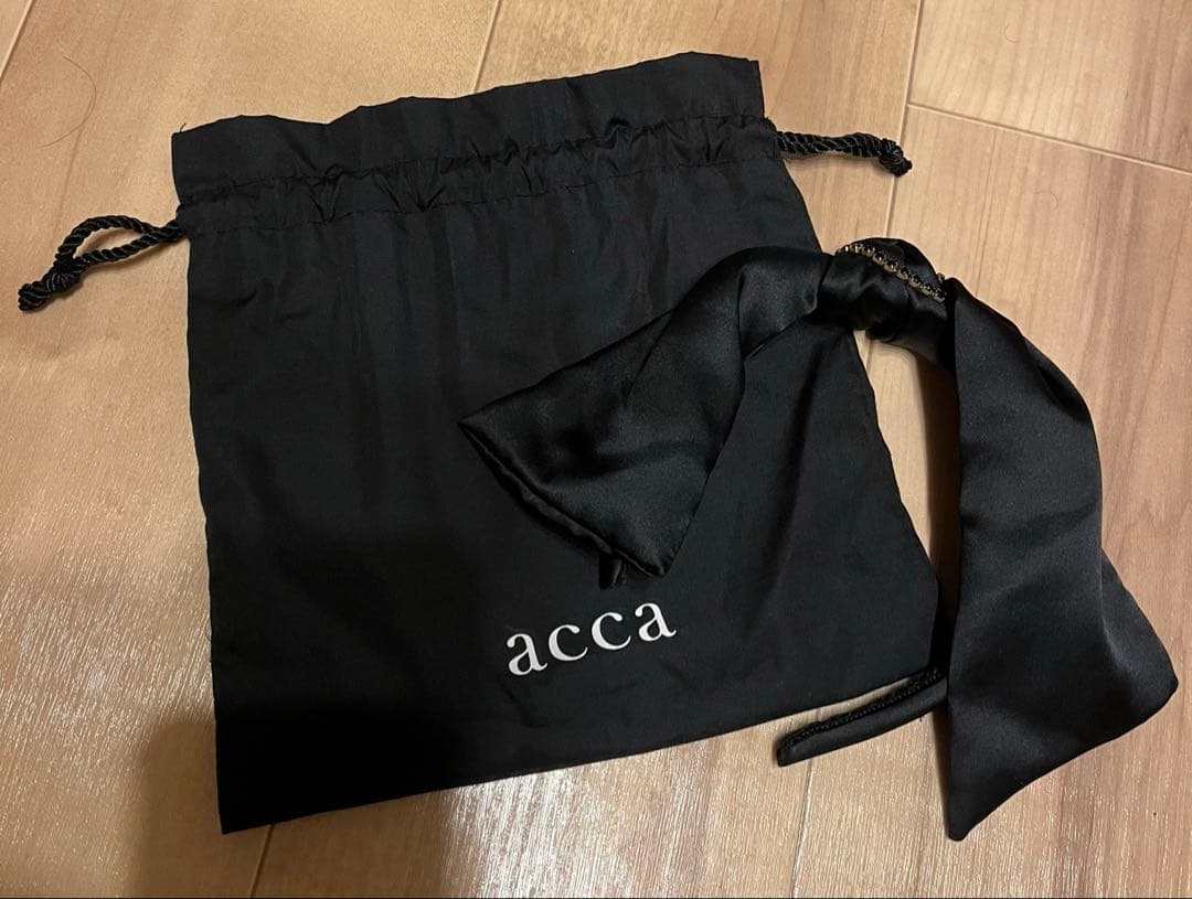 acca ブラックスカーフヘアバンド　スタッズつき