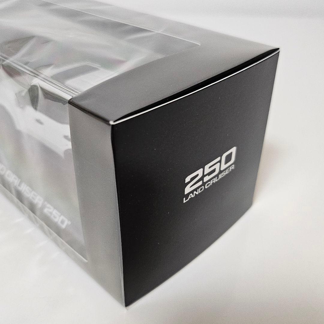 【最新型・非売品】トヨタ ランドクルーザー250 プラチナホワイトパールマイカ