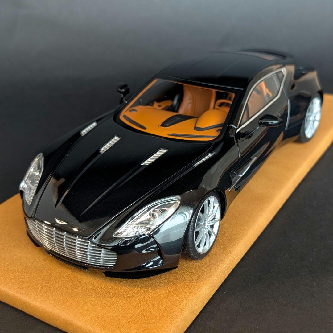 オートアート 1/18 ASTON MARTIN ONE-77 ブラックパール