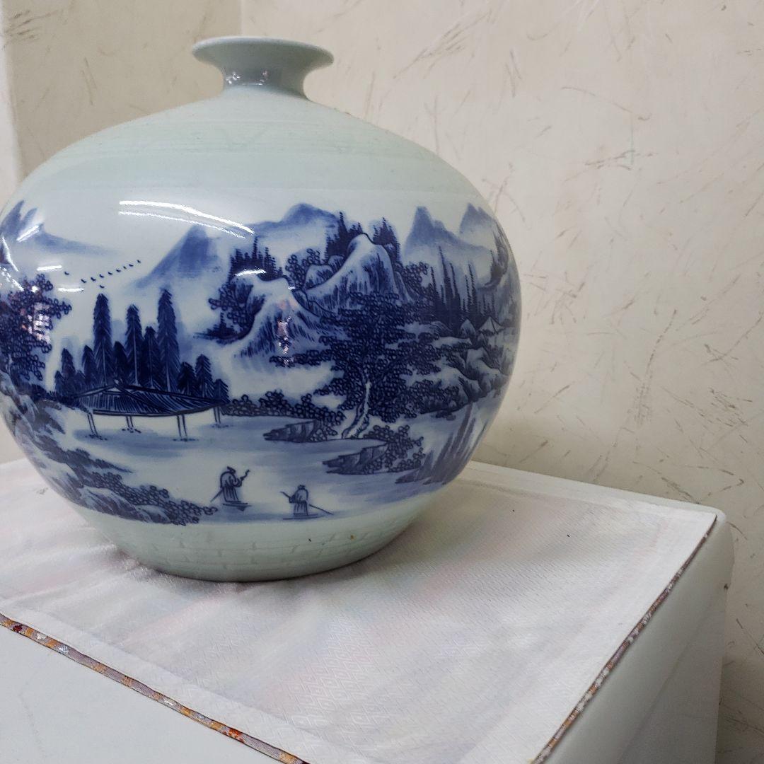 Ｂフライデー蔵出し特価青白い釉薬の山水画球形花瓶 高さ28cm直径３０cm