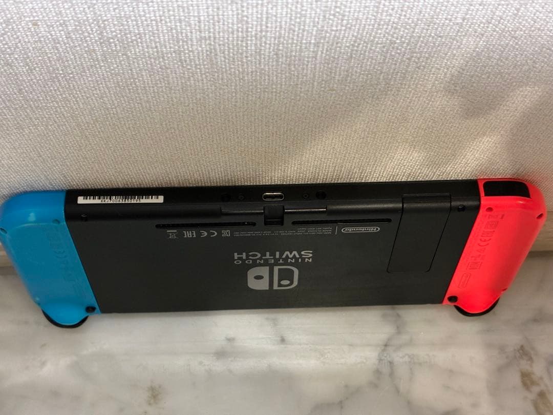 Nintendo Switch 本体【SDカード(32GB),保護フィルム付】