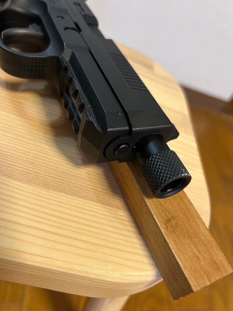 東京マルイ FNX-45 TACTICAL タクティカル ガスガン 黒ライト付き