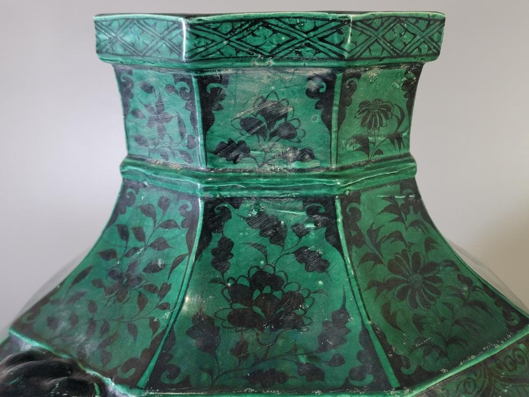 古い 中国 緑釉 獣耳 六角 瓶 高さ 39.5ｃｍ DT621
