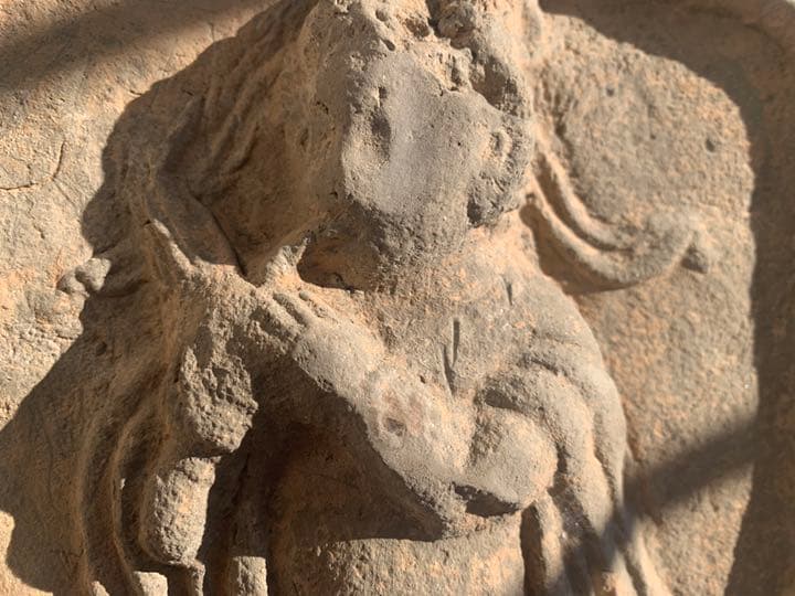 中国唐時代人物彫刻(楽器を演奏する仕女)