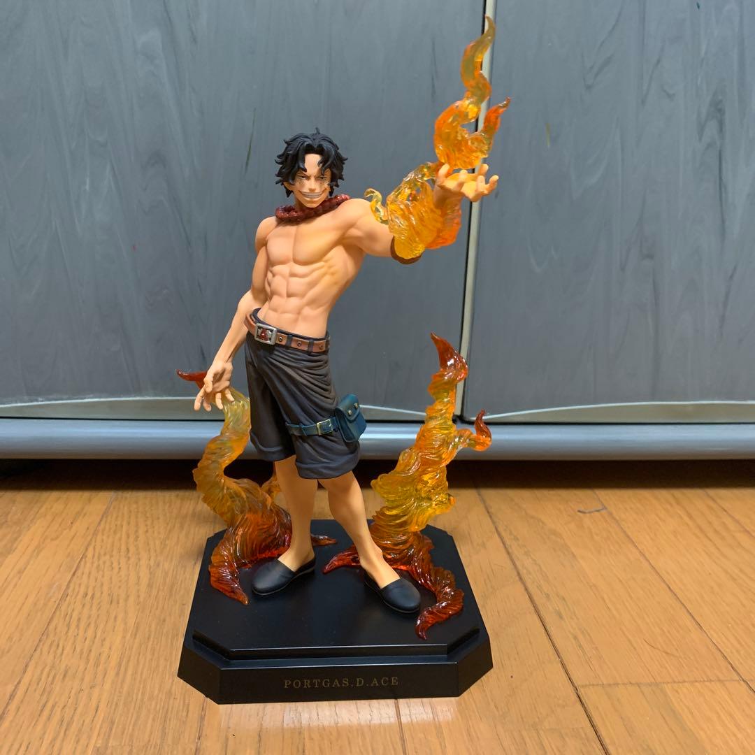 ワンピースフィギュア(火拳のエース)