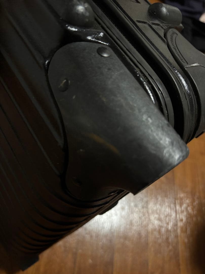 RIMOWA リモワ サルサ 機内持ち込み 35L前後 ブラック黒2輪