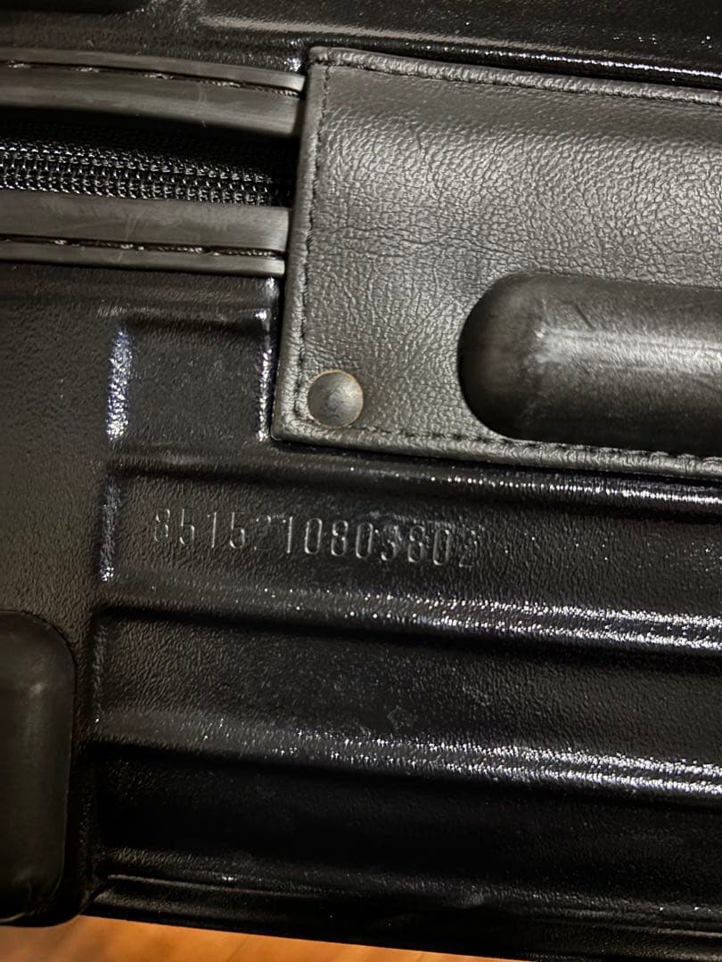 RIMOWA リモワ サルサ 機内持ち込み 35L前後 ブラック黒2輪