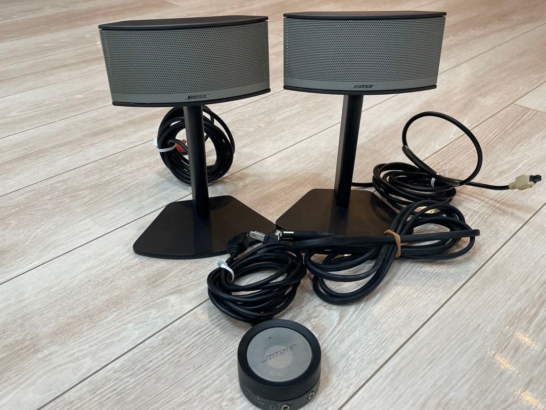 Boss スピーカー2つ