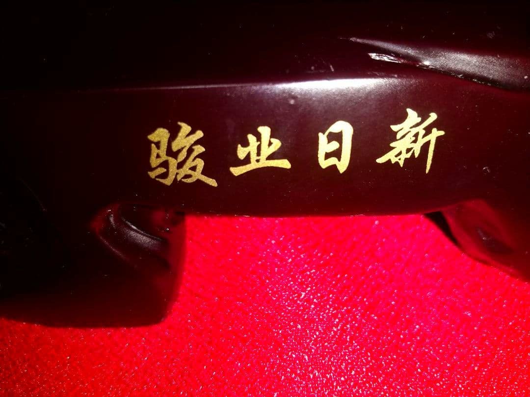 美しい馬の置物　翡翠っぽい　彫刻品　骨董品　美術品　芸術品