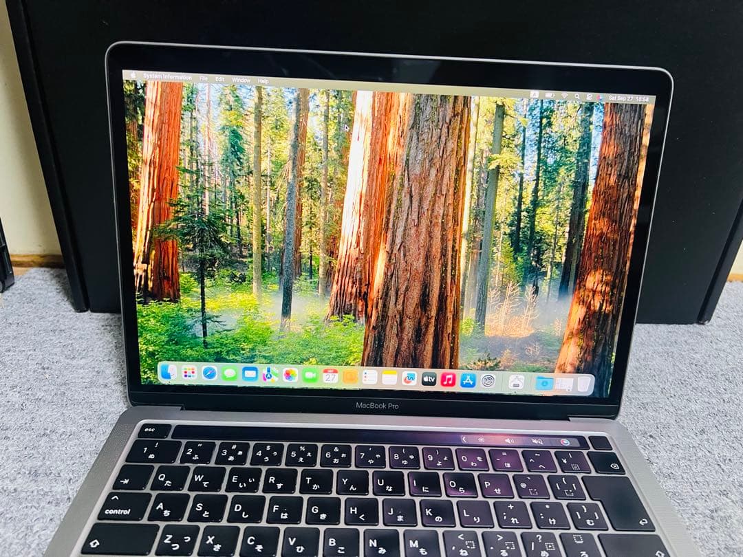 MacBook本体 Macbook Pro M2 2022 8gb 512gb