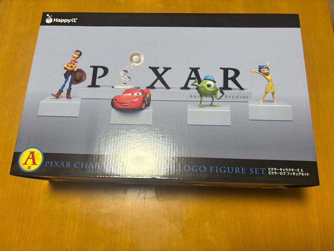 ピクサーキャラクター＆ロゴフィギュアセット