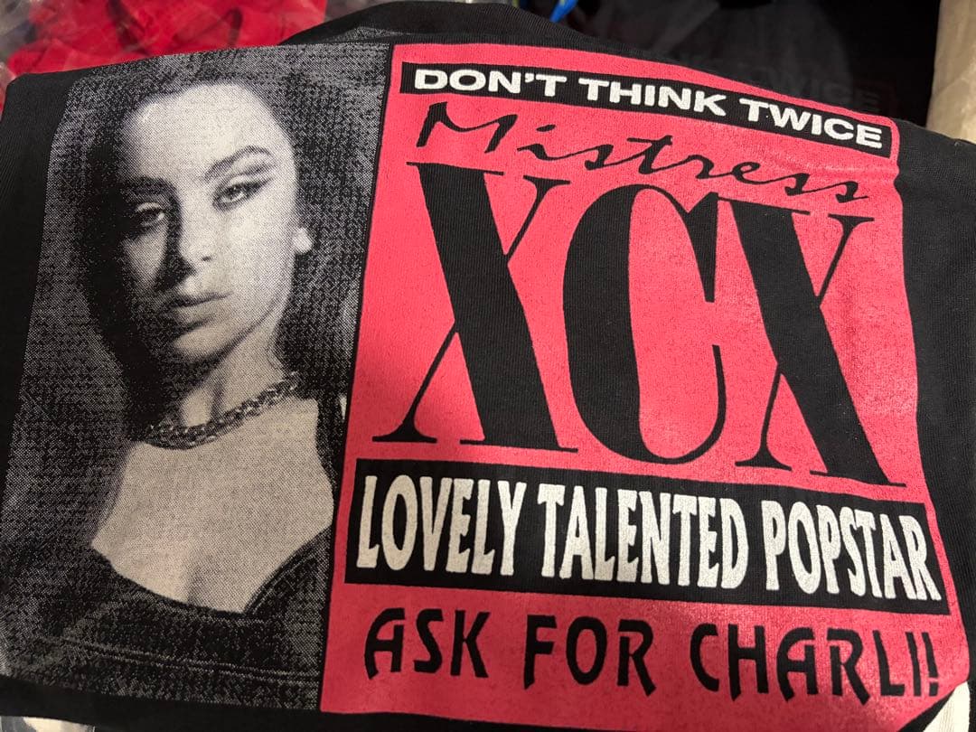 未使用新品 Charli XCXチャーリーXCX オフィシャルTシャツXXL