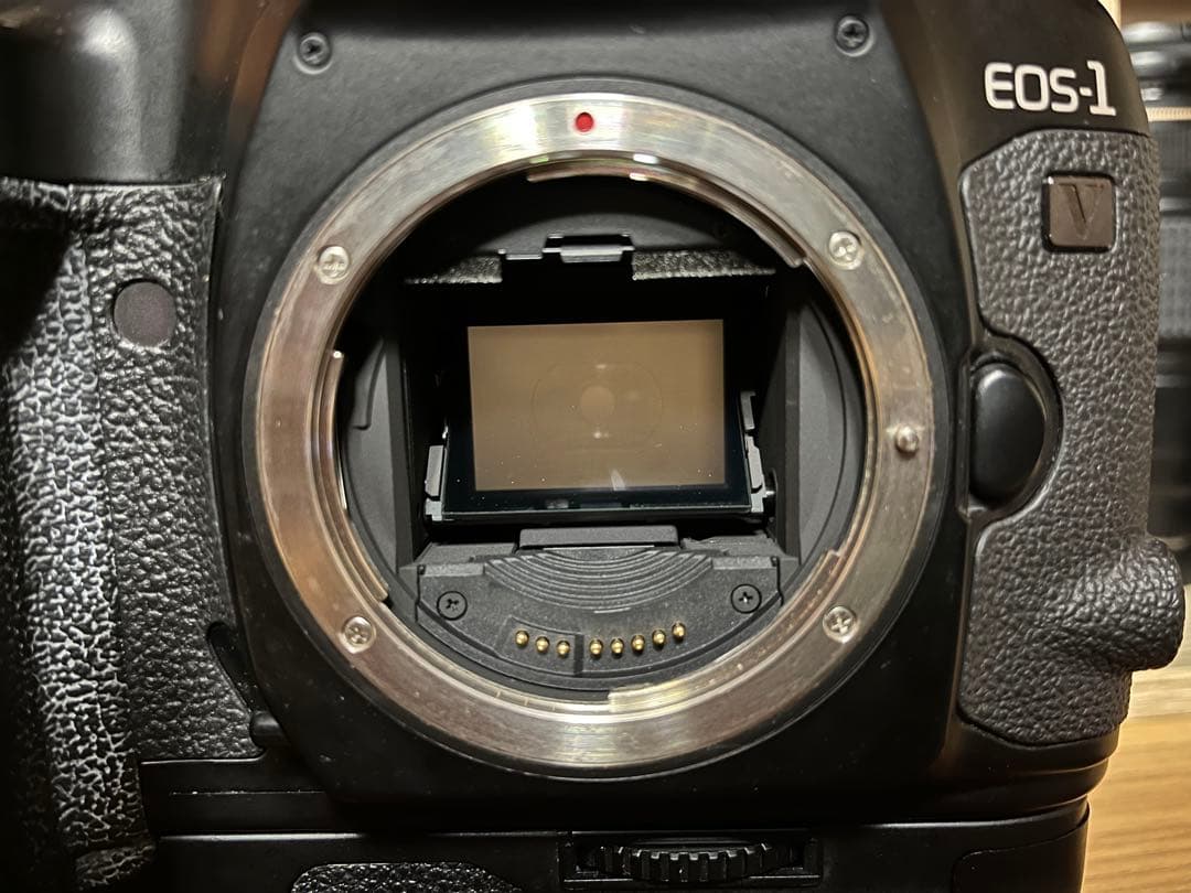 フィルムカメラ Canon eos-1v pb-e1