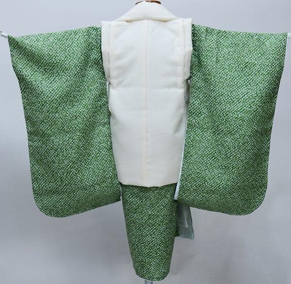 七五三 三歳 男児 被布着物セット 疋田鹿の子柄 被布に刺繍入り 緑×アイボリー