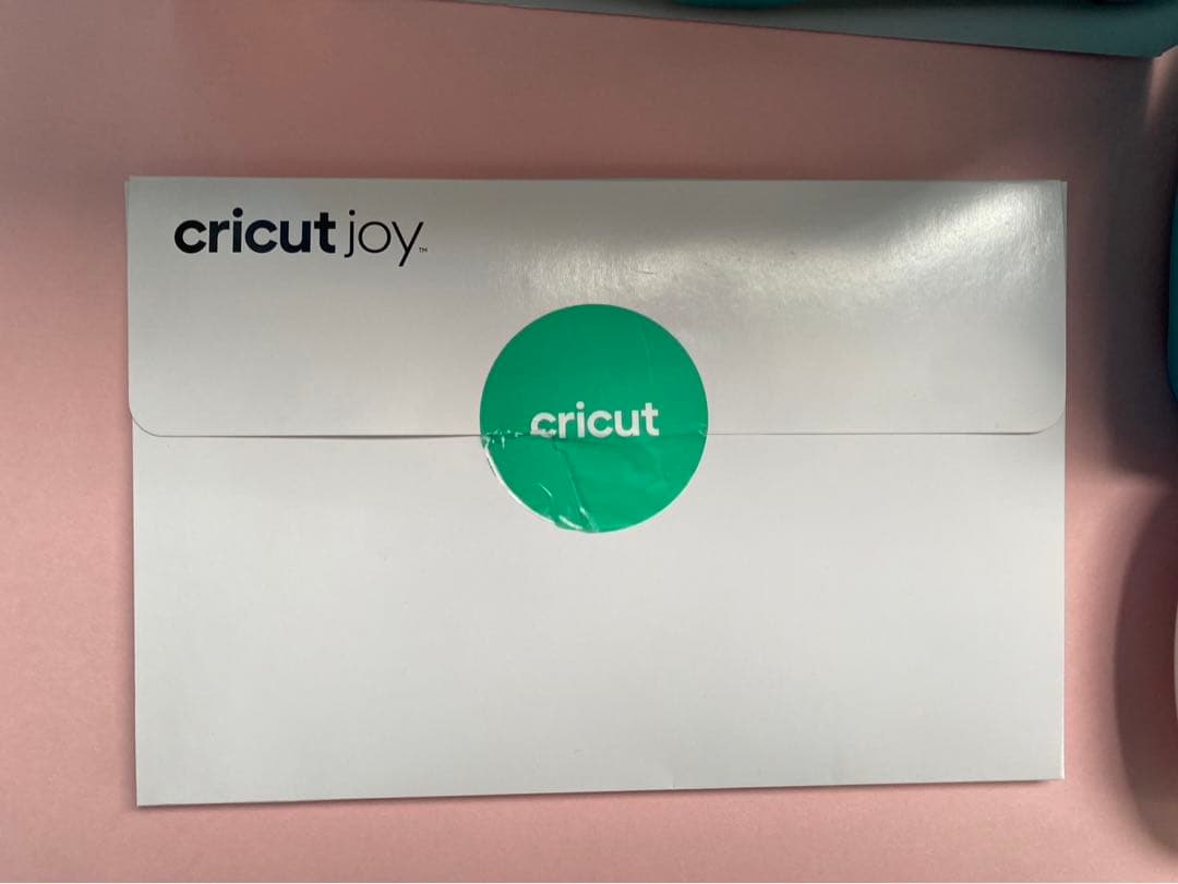 cricut カッティングマシーン