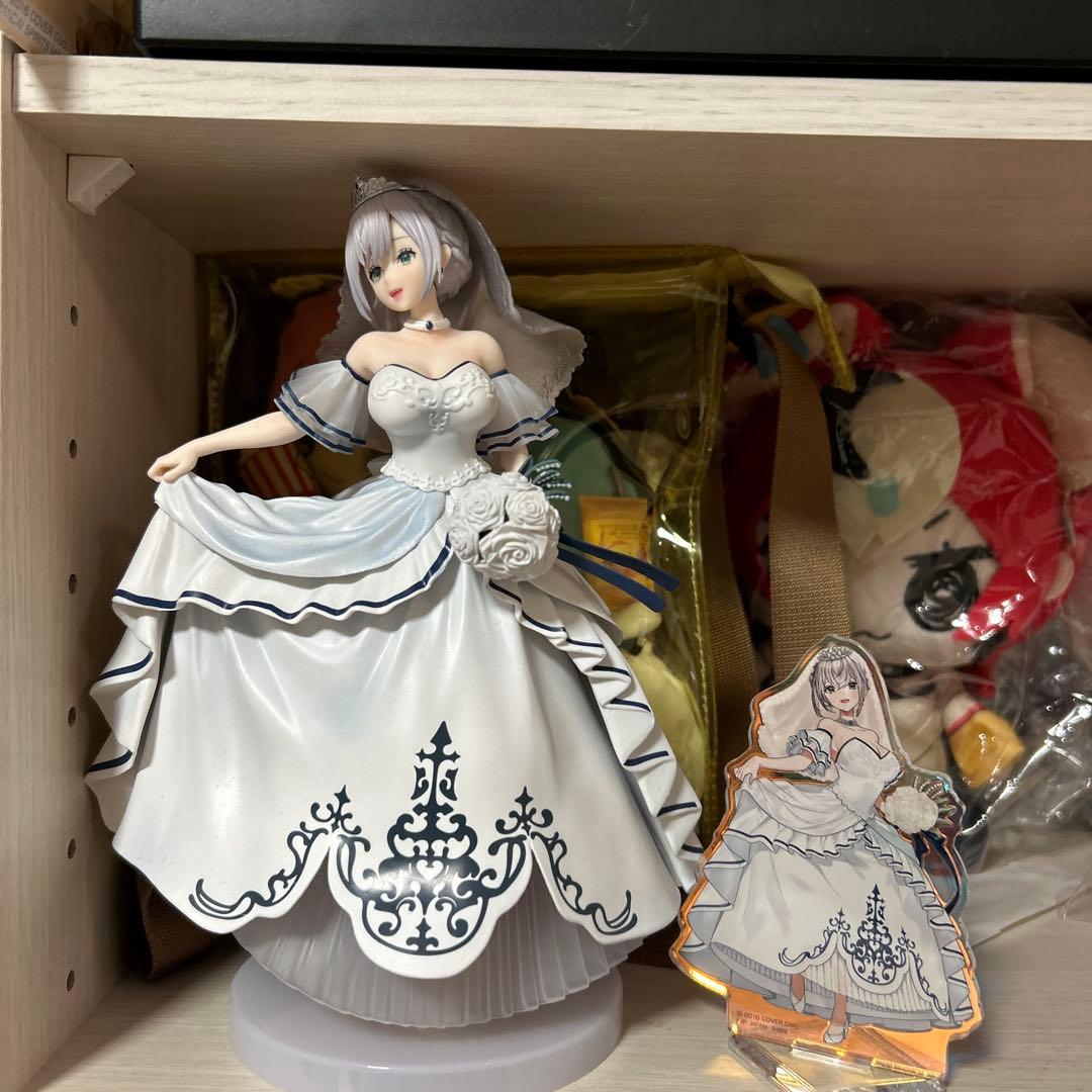 白銀ノエル　フィギアセット　照明付きケース付き　箱有り　おまけ付き