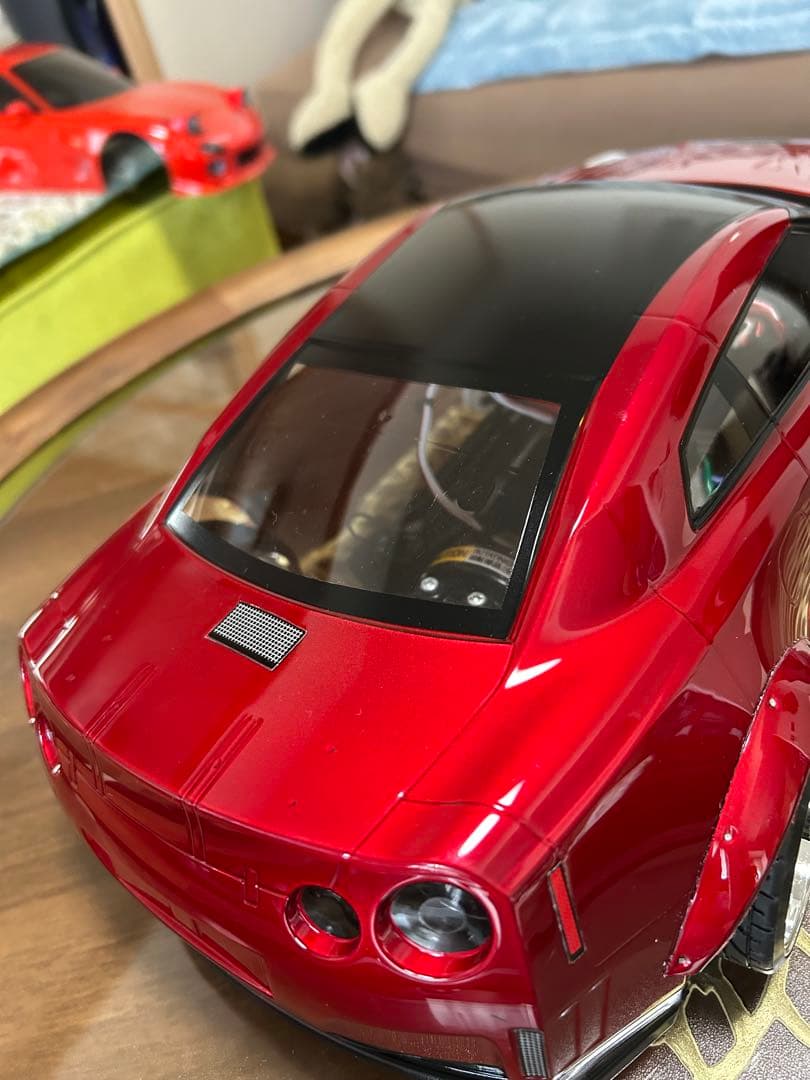 スカイラインGT-Rラジコンボディ1/10 タミヤ　塗装済み、未使用品。