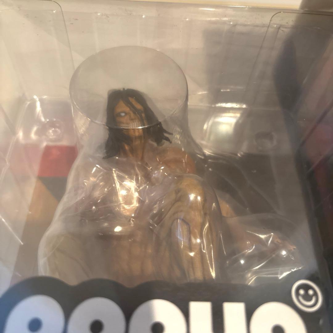 進撃の巨人　フィギュア