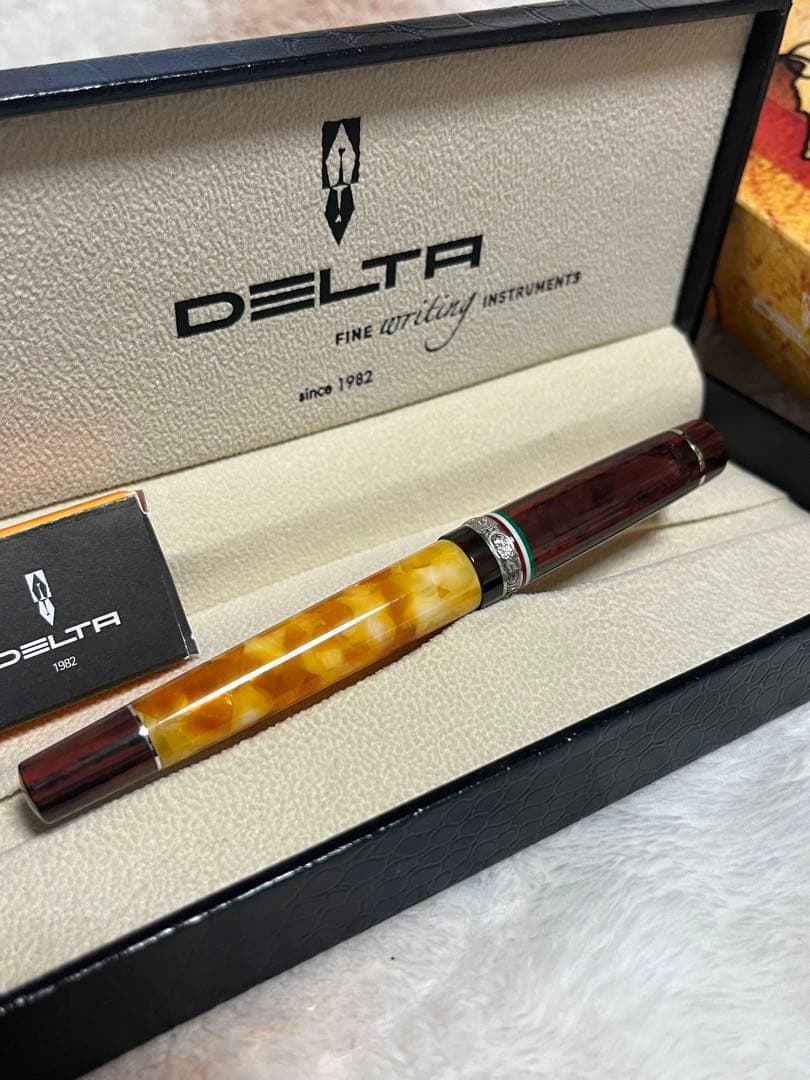 ☆日本限定50本 新品未使用 デルタ 万年筆 エミリアロマーニャ ニブF☆