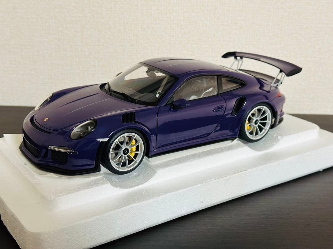 オートアート PORSCHE 911 GT3 RS