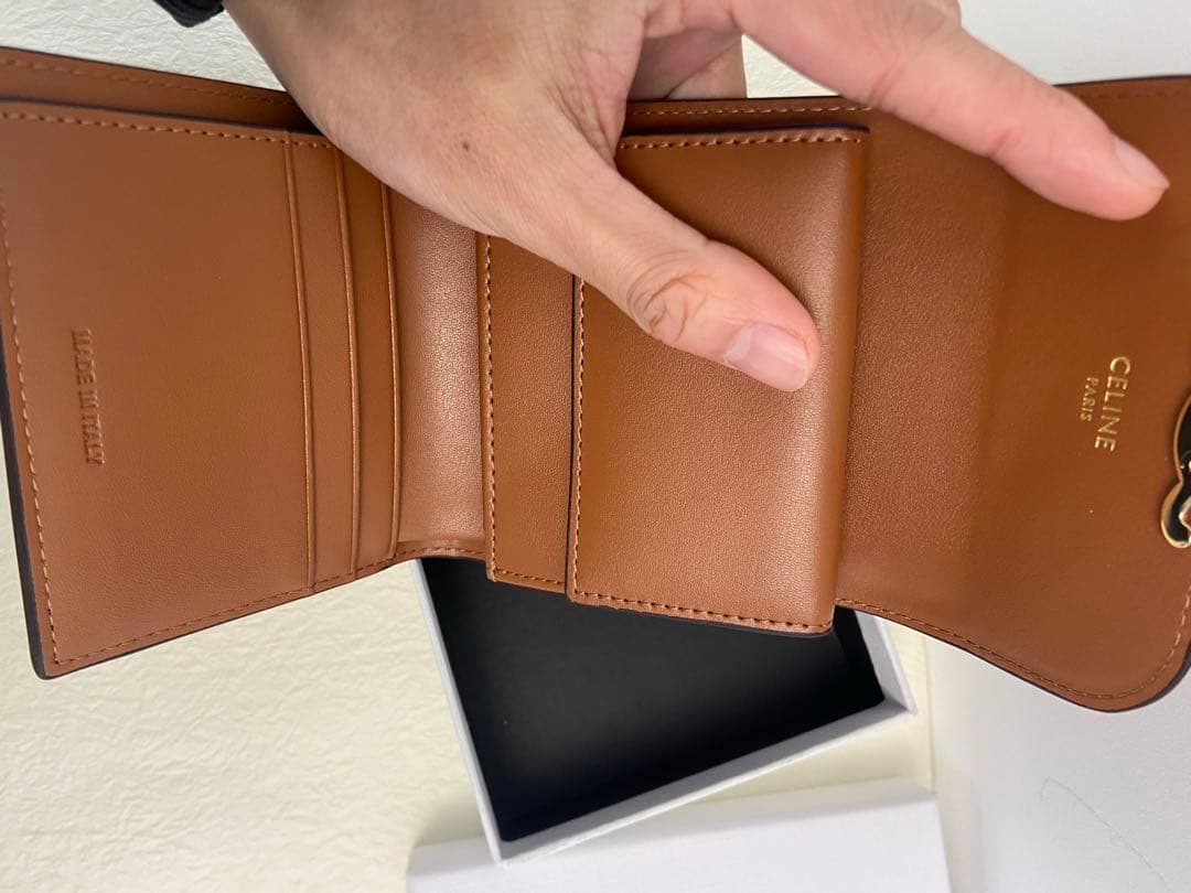 美品✨送料込み CELINE セリーヌ　ブラウン 三つ折り財布