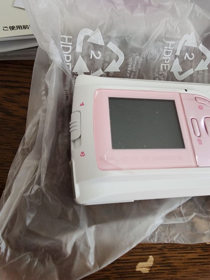 サンリオ キティ AVOX デジカメ 未使用品 SDカード対応