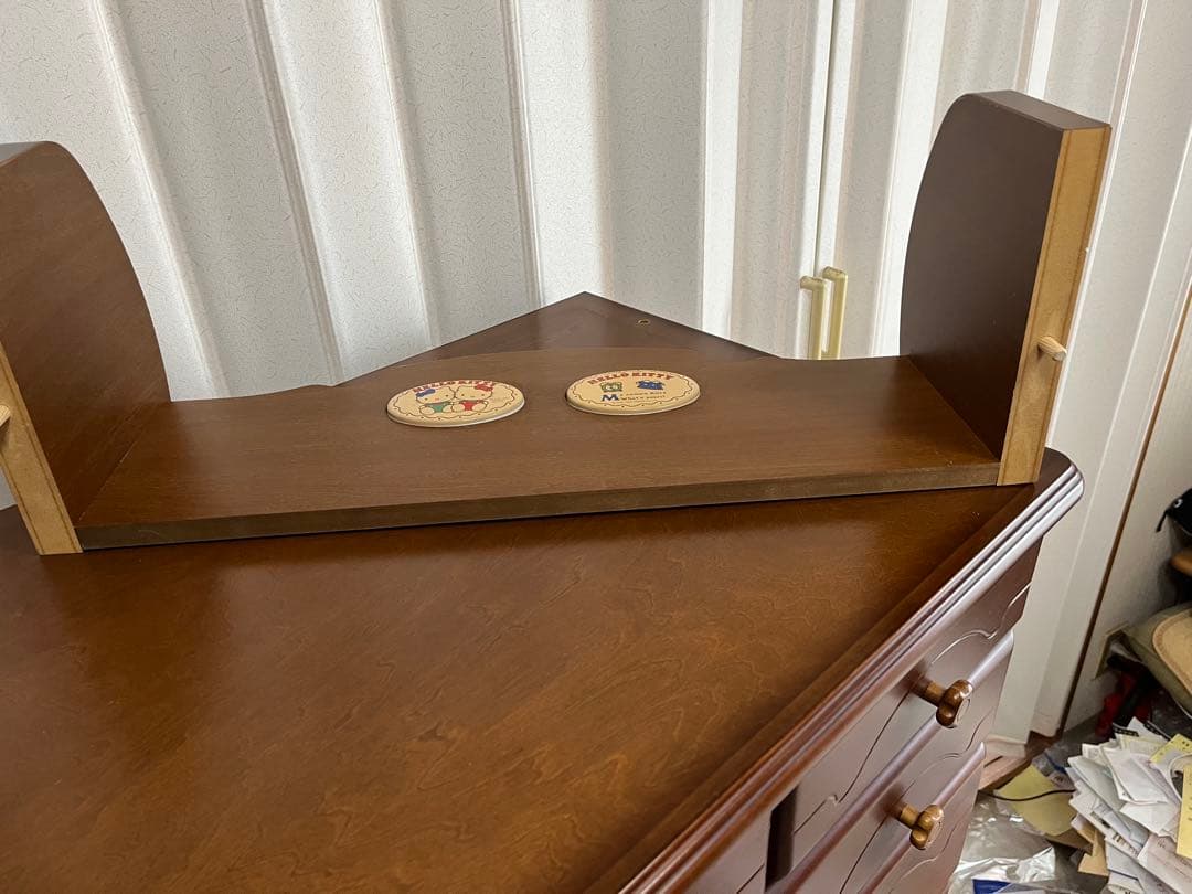 チェスト　キティちゃん　ブックスタンド付き