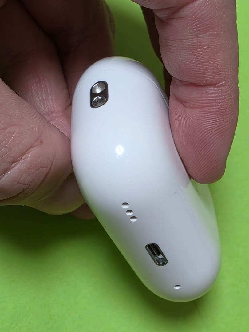 AirPods Pro2 本体 ホワイト 充電ケース付き lightning