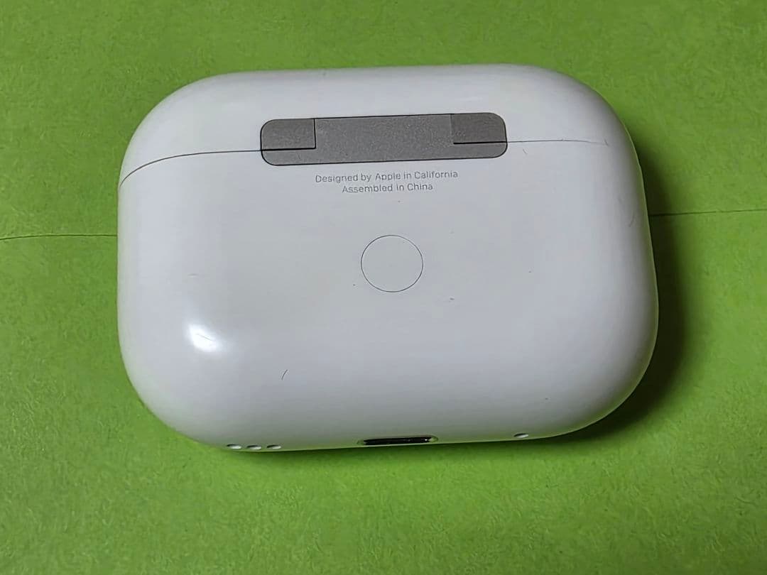 AirPods Pro2 本体 ホワイト 充電ケース付き lightning