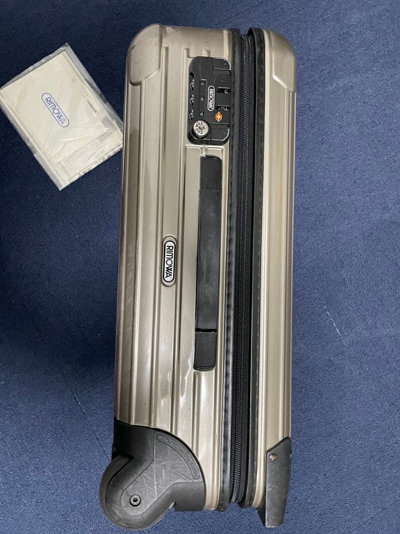 RIMOWA シルバー キャリーケース　機内持ち込み　2輪