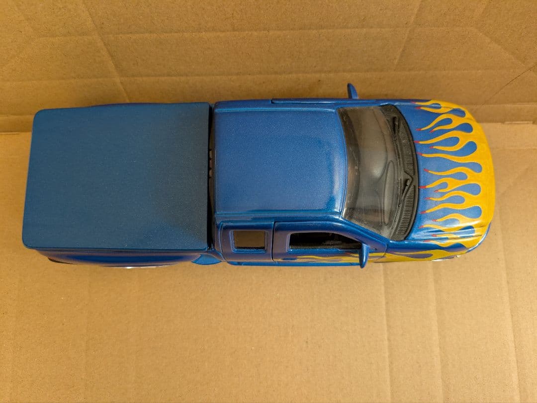 フォード F-150　フレアサイド・スーパーキャブ・ピックアップ　1/24