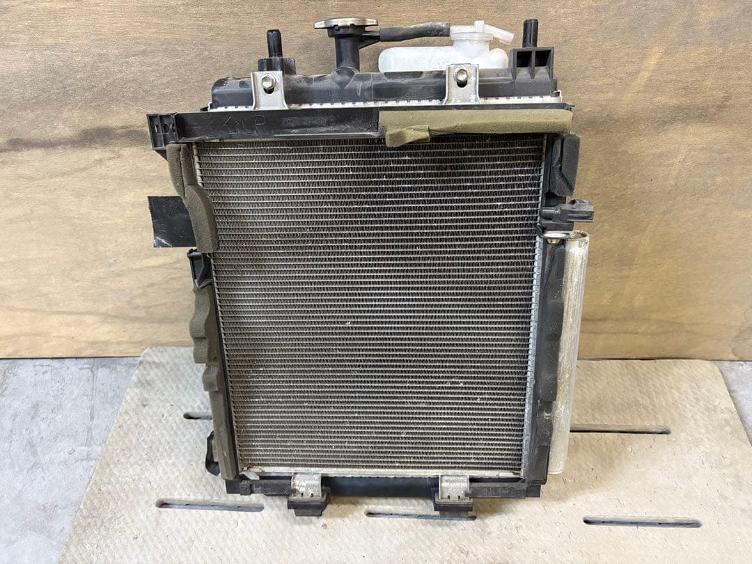 LA600S/LA610S タント 純正 ラジエーター コンデンサー セット