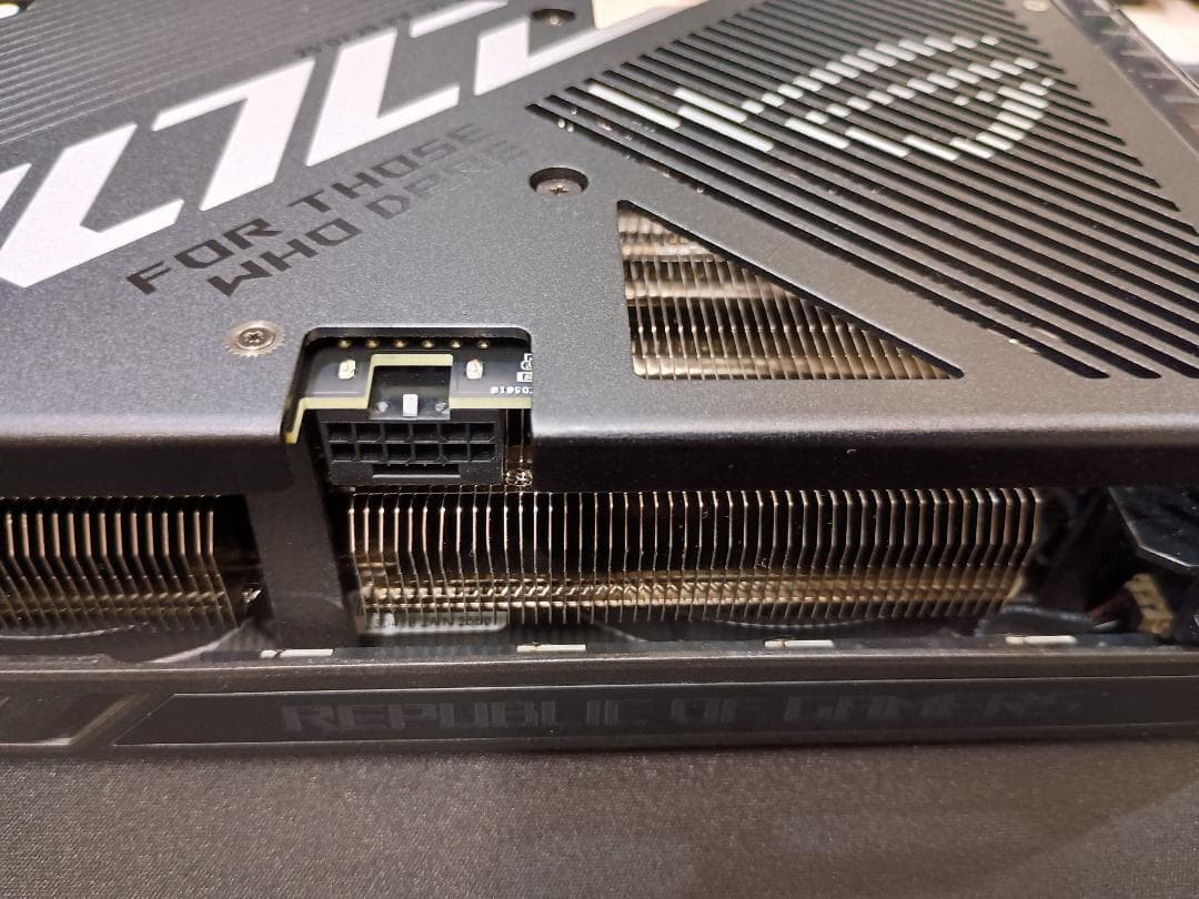 ROG RTX4070 OC 12GB 美品 箱付＋CableMod赤