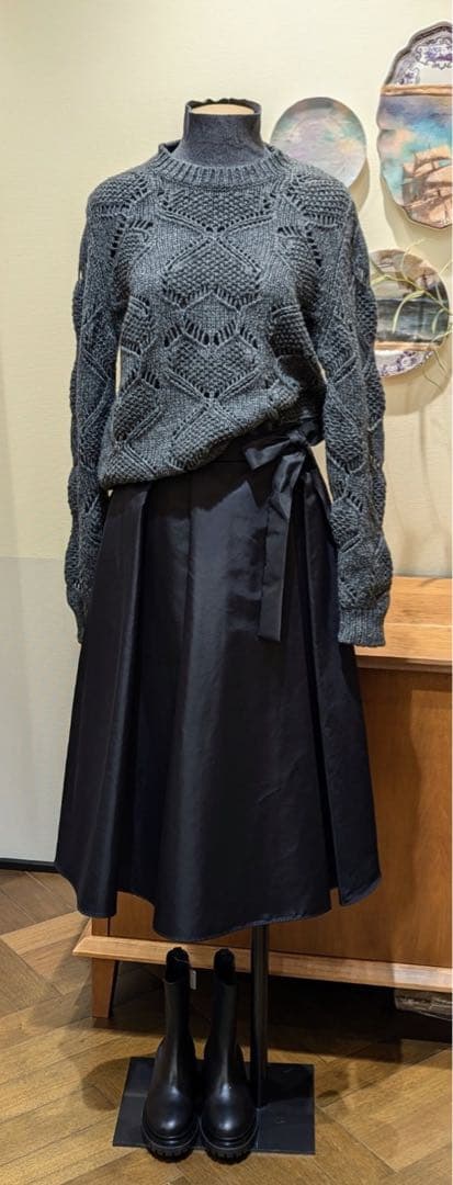 新品⭐︎今期Max Mara テクニカルツイルラップスカート ブラック