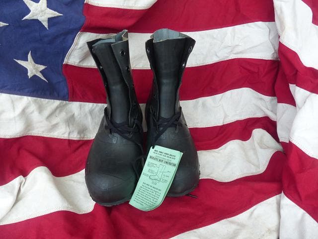 米軍実物 デッド 極寒用　ミッキーマウスブーツ 8W ミッキーブーツ　357