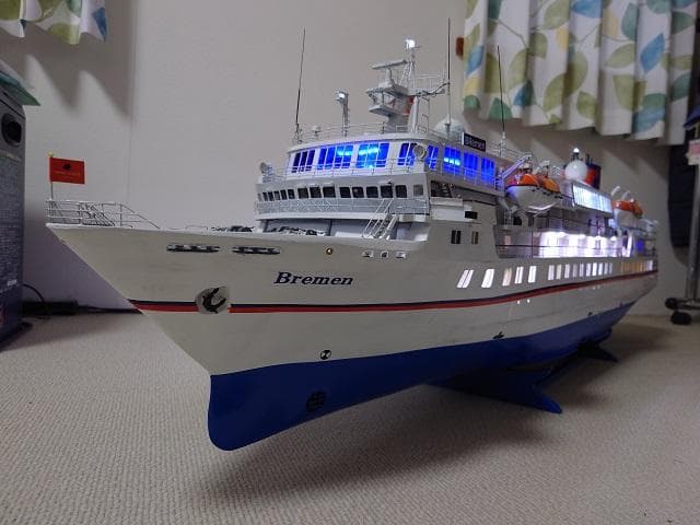 探検クルーズ船名MSブレーメン