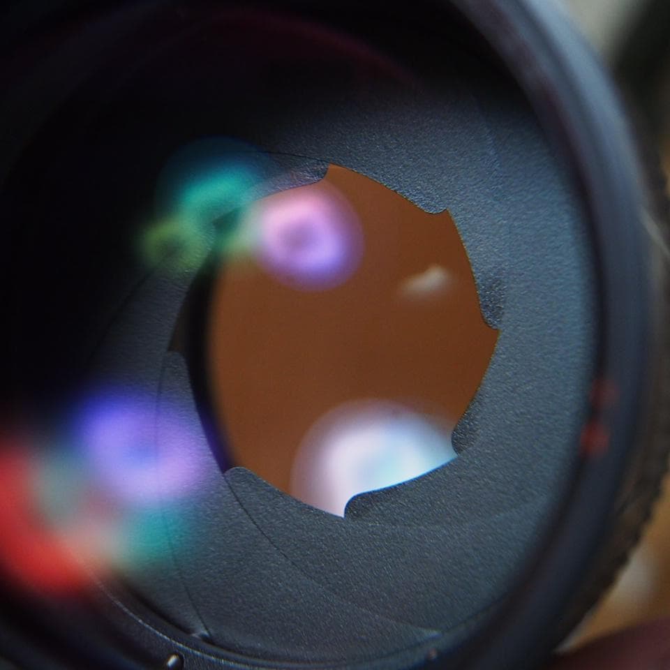 コンタックス Carl Zeiss 85mm F1.4 Planar AEG