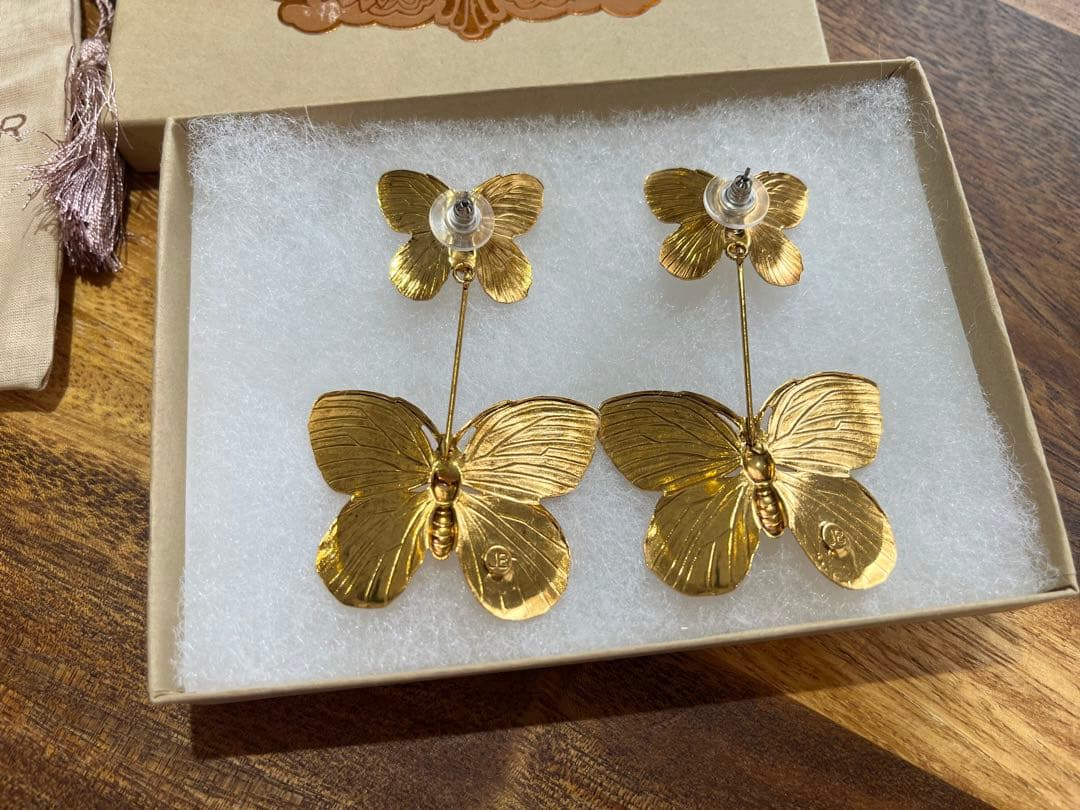 JENNIFER BEHR】バタフライピアス　ジェニファー・ベア