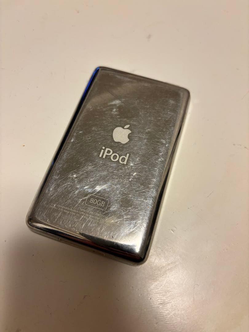 iPod Classic 80GB シルバー 充電ケーブル・USB端子・ケース付