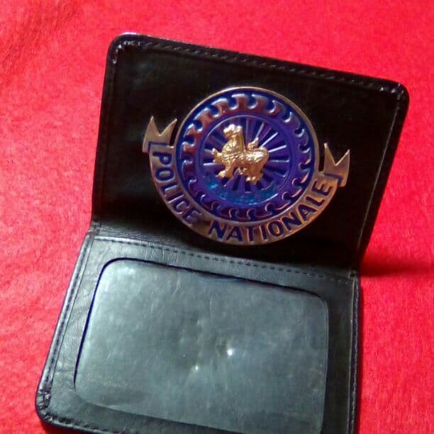 カンボジア 警察手帳