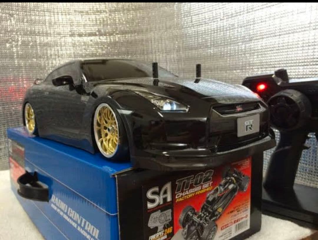 タミヤ1/10日産スカイラインR35 GT-R走行フルセット！ タミヤ ラジコン