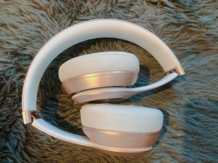 ヘッドホン Beats solo