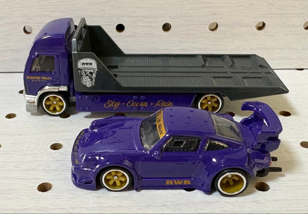 ホットウィール ポルシェ 930 RWB チームトランスポート