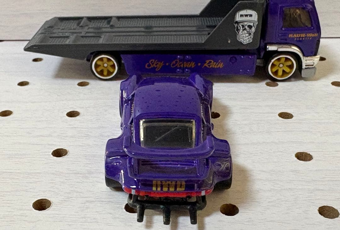 ホットウィール ポルシェ 930 RWB チームトランスポート