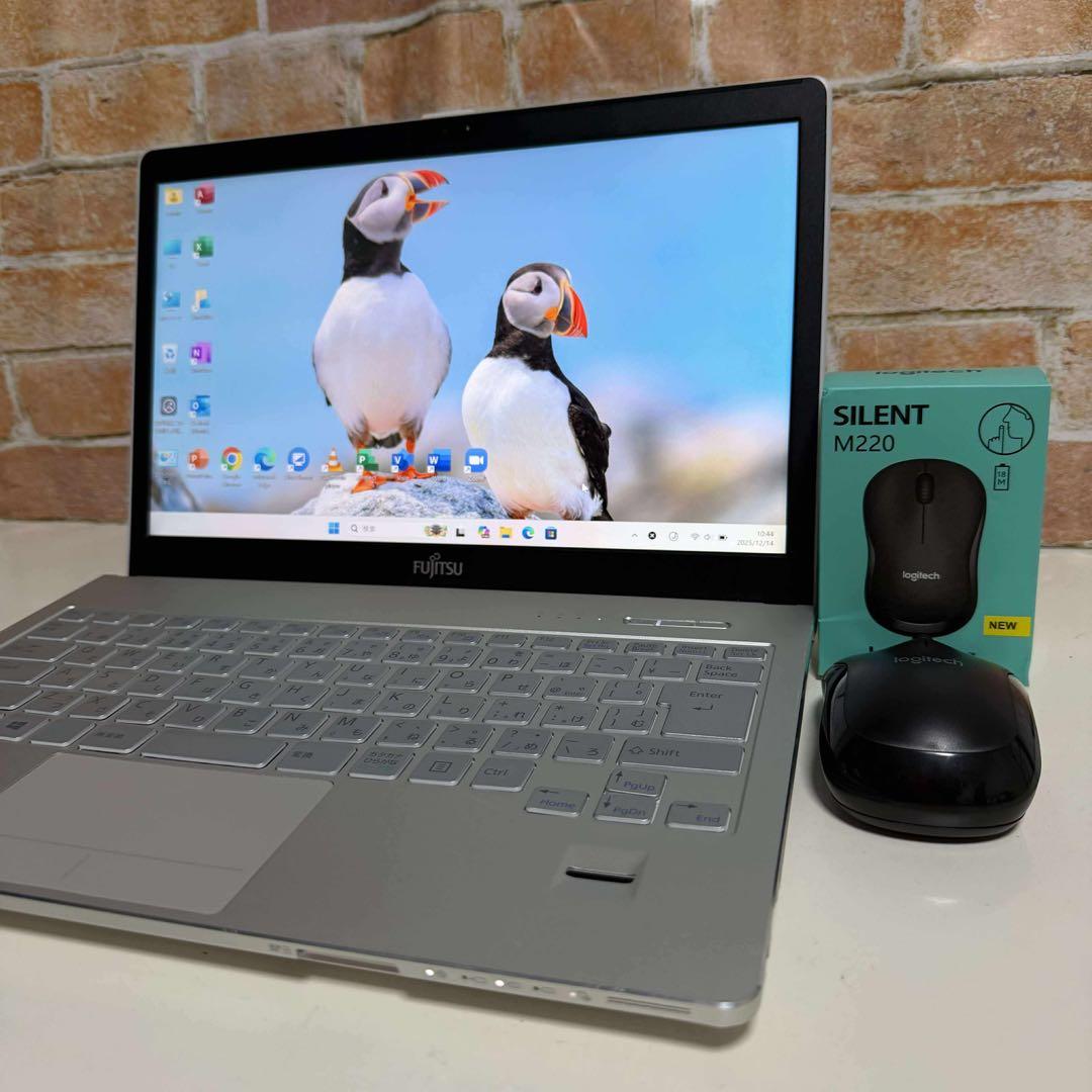 富士通ノート PC Core i5 SSD メモリ8GB Windows11