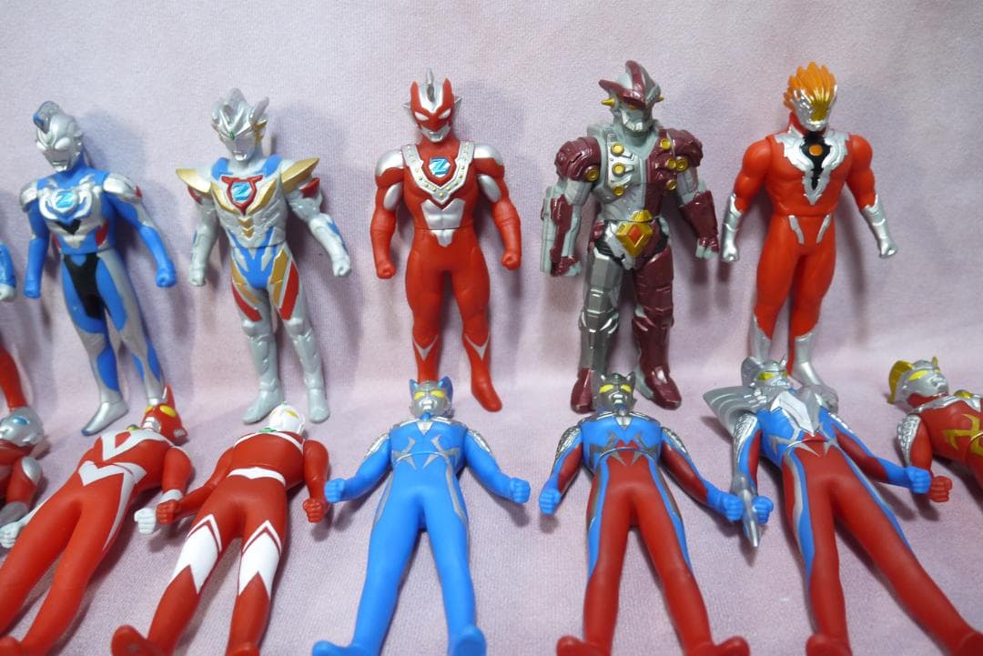 ウルトラヒーローシリーズ500　ウルトラマン　ソフビ　83体セット