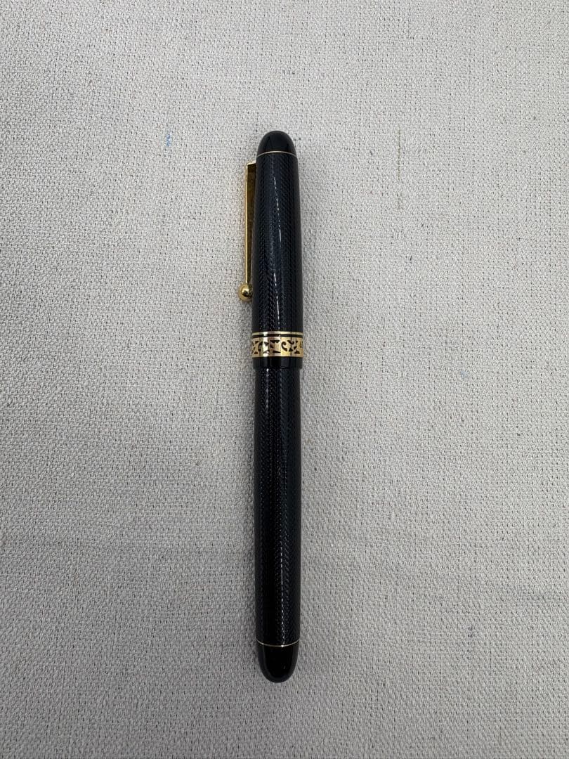 PILOT パイロット65周年記念万年筆 14K ペン先 ブラック×ゴールド