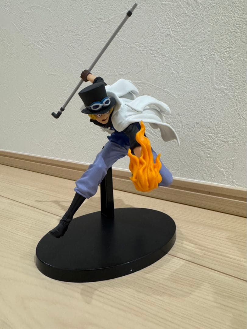 ONEPIECEフィギュア ルフィ エース ゾロ ナミ ロビン シャンク サボ