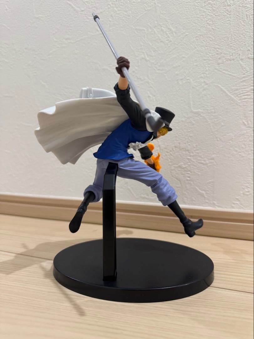 ONEPIECEフィギュア ルフィ エース ゾロ ナミ ロビン シャンク サボ