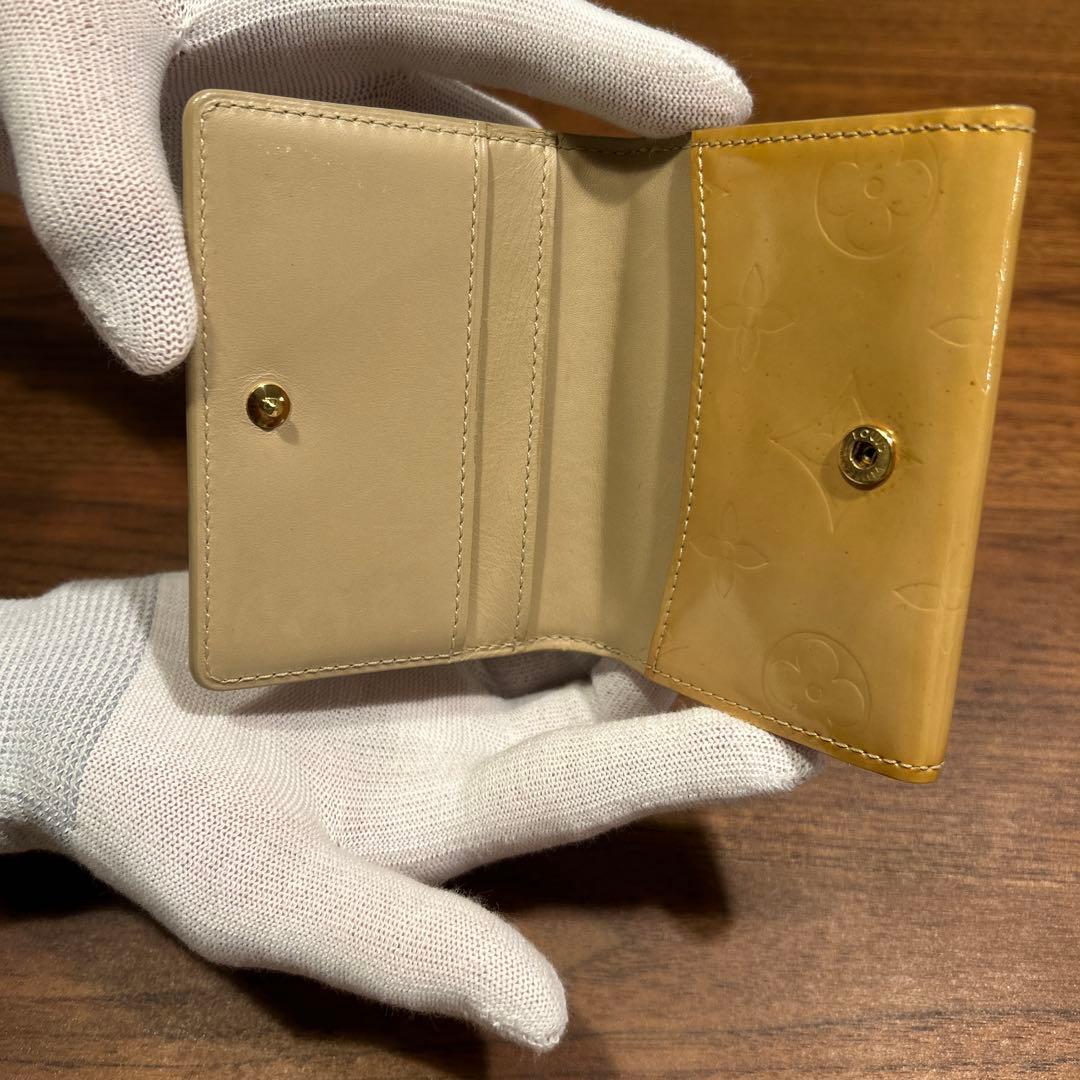 美品　LOUIS VUITTON ルイヴィトン ヴェルニ 三つ折り財布